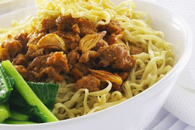 "Mie ayam pangsit" Mama ozen