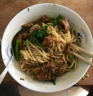 Mie Ayam Pasar Hewan Pon