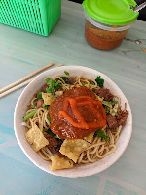 Mie Ayam Pojok Lapang