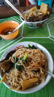 MIE AYAM TUNGGAL RAOS, lebeng