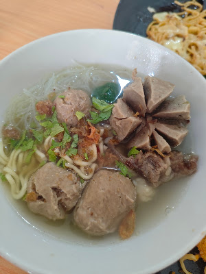 Mie Obong dan Bakso