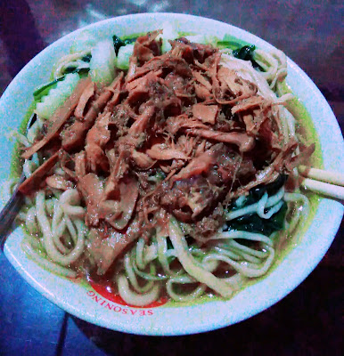 Mie Pangsit Pak Waluyo