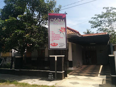 MOM Beauty Center