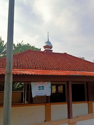 MUSHOLA AL IKHLAS CIKARONJO RT 02