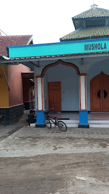 MUSHOLA AL IKHLAS CINBAR