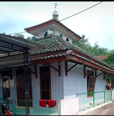 Mushola alfalah karanganyar kidul