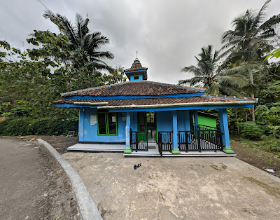 MUSHOLA KALIKARANG