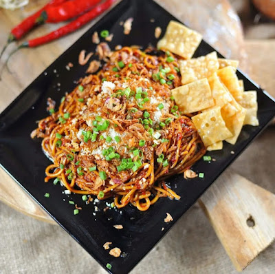 My mie cafe and coffee
