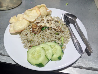 Nasi goreng & mie bledek E.M.B.U.N