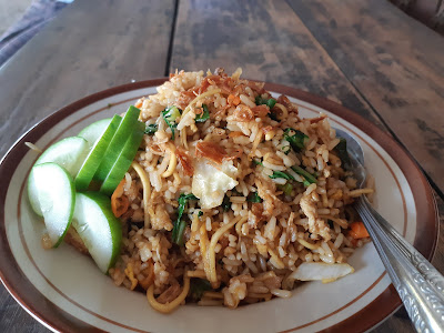 Nasi Goreng Pak Slamet (Pasar Gede Cilacap)