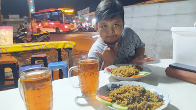Nasi Goreng Si Kembar
