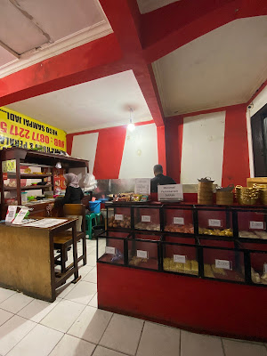 Nasi goreng Uwuu & Seblak Prasmanan Uwuu