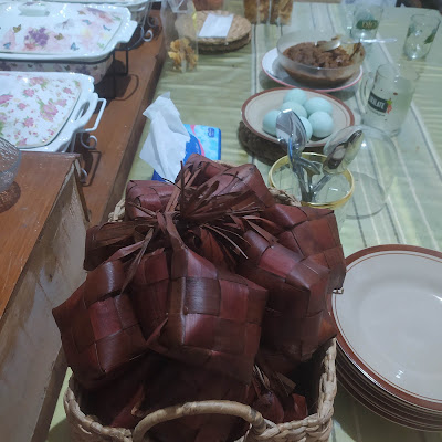 Nasi Padang Serba 10 Ribuan Tugu Danaraja