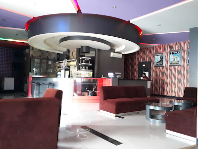 NEW E-MAX CAFE, Karaoke & Lounge Purwokerto
