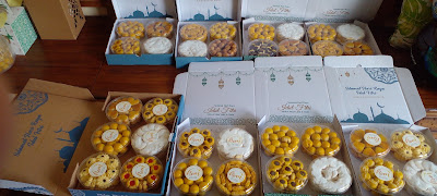 NOM SNACK & BAKERY