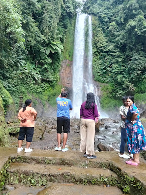Objek Wisata Pemandian air panas Tirta Husada