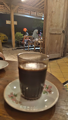 Oemah Tani Waroeng, Bobosan, Purwokerto Utara