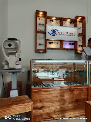 Optik B Riski Cilacap