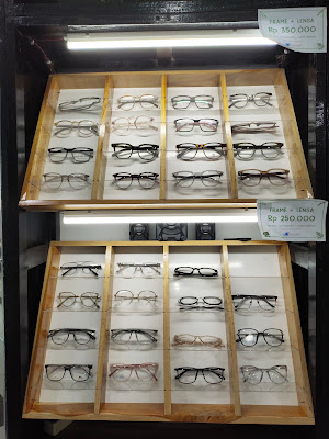 Optik B Riski Majenang