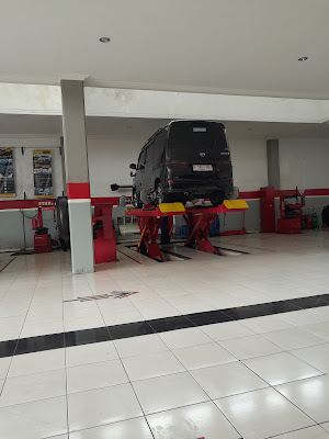 OTOKITS PITCAR | Bengkel & Cuci Mobil Cilacap TOMO BRIDGESTONE