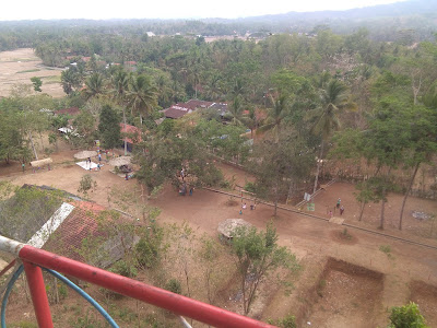 Padepokan Gunung Laos