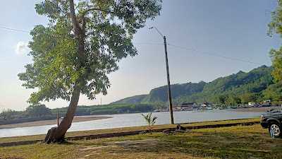 Pantai Ayah Kebumen