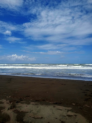 Pantai Cemara Sewu