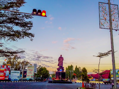 Patung Jenderal Soedirman Purbalingga warung terdekat