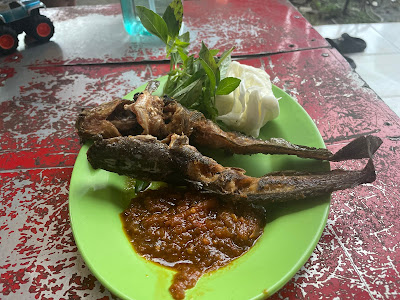 Pecel Lele Pak Dhe - Sambel Gledek