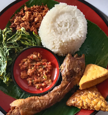 Pedhangan Ndeso - Bebek dan Ayam