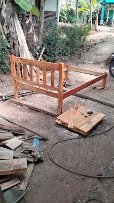 PENGRAJIN KAYU BOWO
