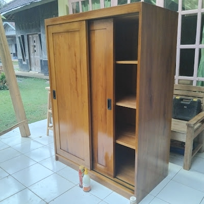 Perkayuan custom pertukangan