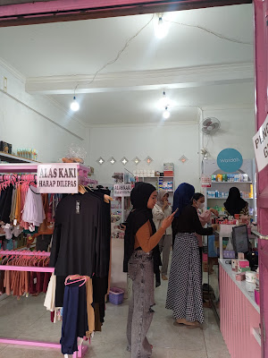 PINKYS COSMETICS BOBOTSARI