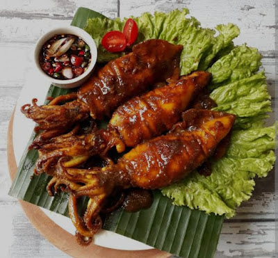 Pojok ikan bakar mak tuti