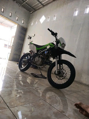 Poleng motor