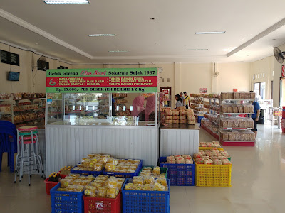 Pusat Oleh-oleh Getuk Goreng & Resto Eka Sari
