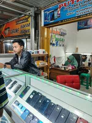 Putra phone