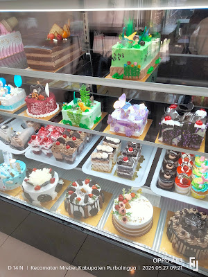 Queen Bakery Bobotsari