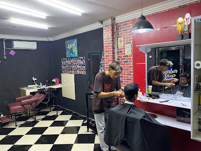 R4 Barbershop