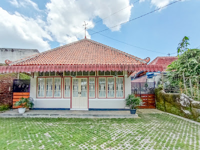 RedDoorz near Alun-Alun Purwokerto 3