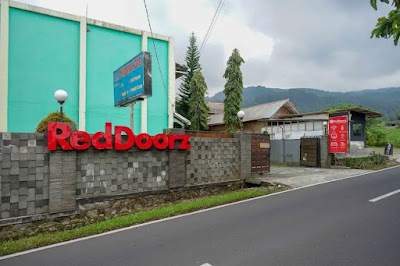 RedDoorz near Lokawisata Baturraden