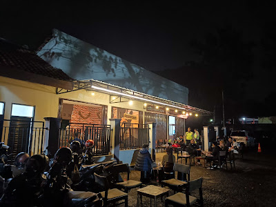 Rescue cafe
