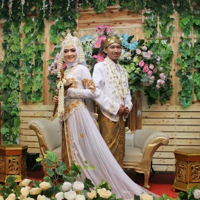 Rias pengantin bunga