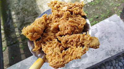 Riyan Chicken ( ayam goreng renyah, Kentucky)
