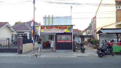 RM. BERINGIN INDAH (MASAKAN PADANG)