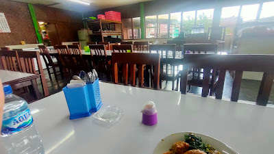 RM. Padang B Senayan