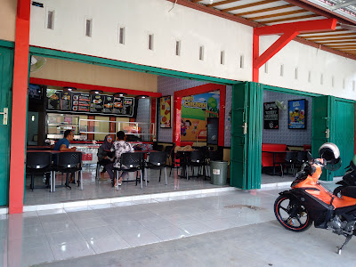 ROCKET CHICKEN KEMRANJEN
