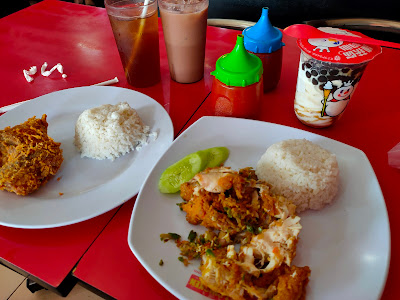 Rocket Chicken Wangon