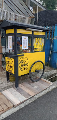 Roti Bakar Pak Yul