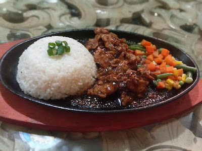 RTS Cafe & Resto